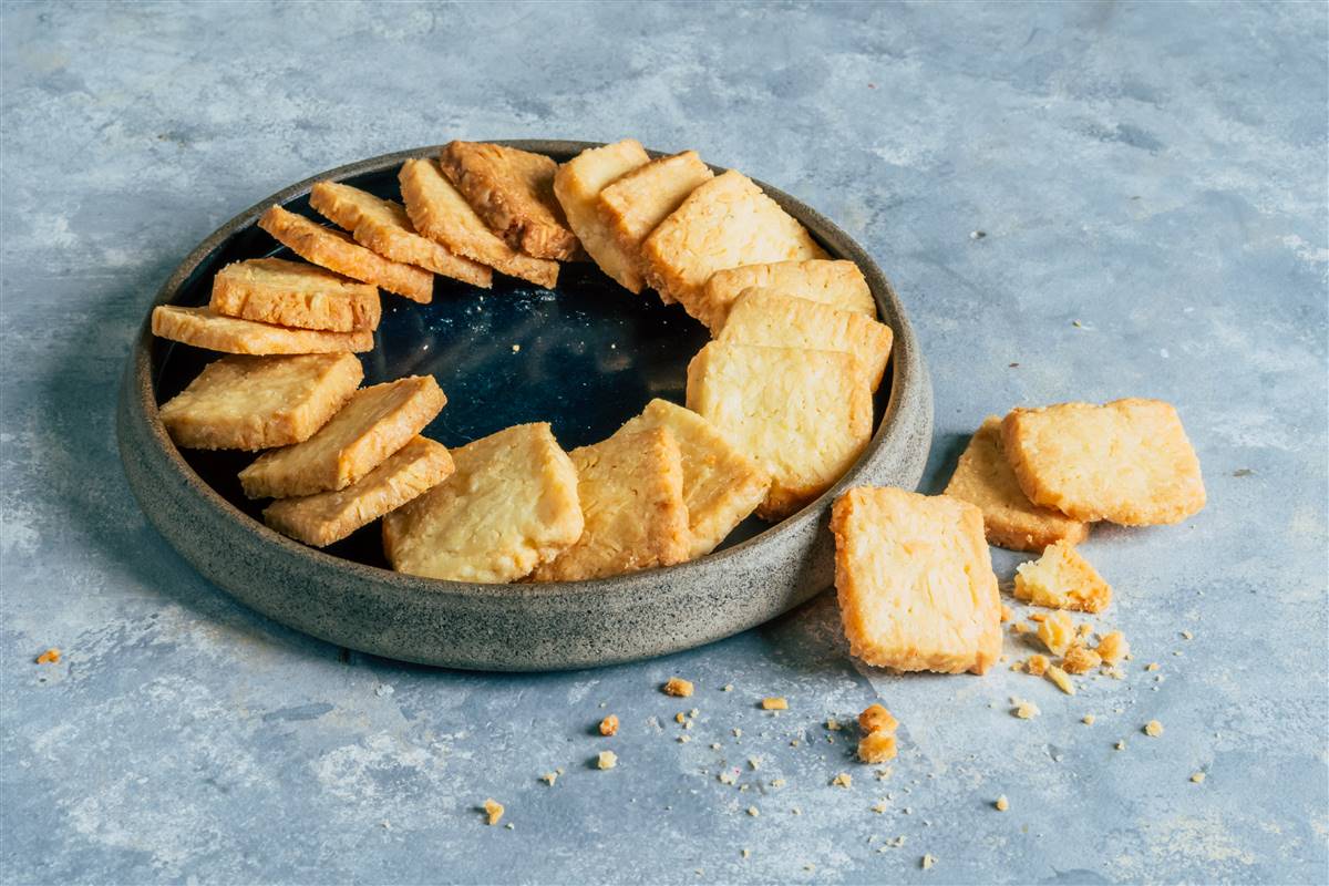 Almond slice cookies without added sugar